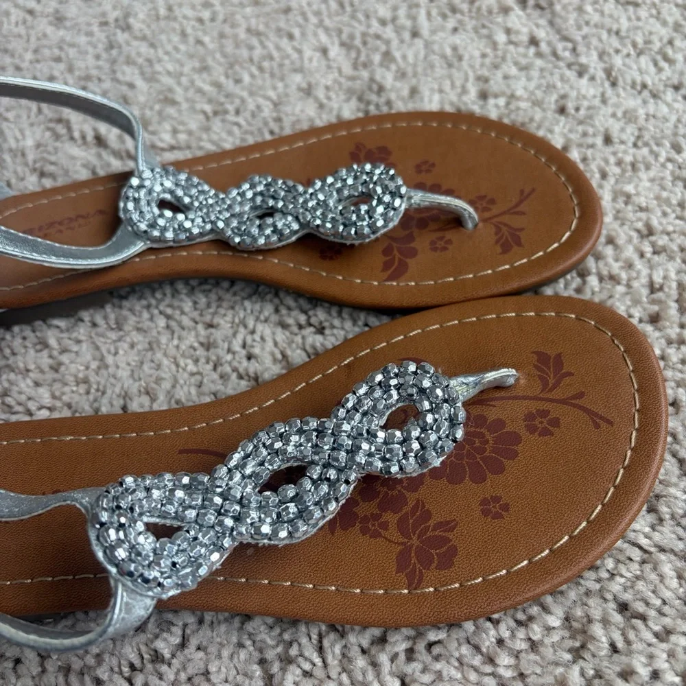 Arizona Jean Silver Beaded Girls Sandals size 2 little girls